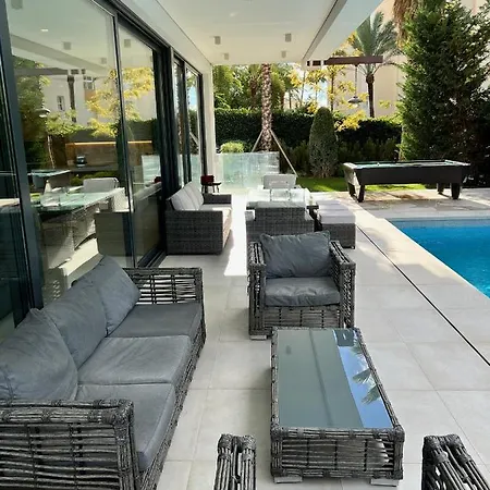 Arboleda Villa